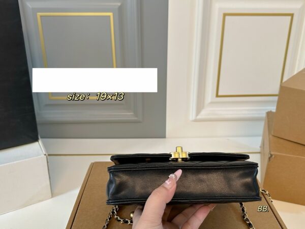 Stylish Fashion Carry CN Handbag CC2510091