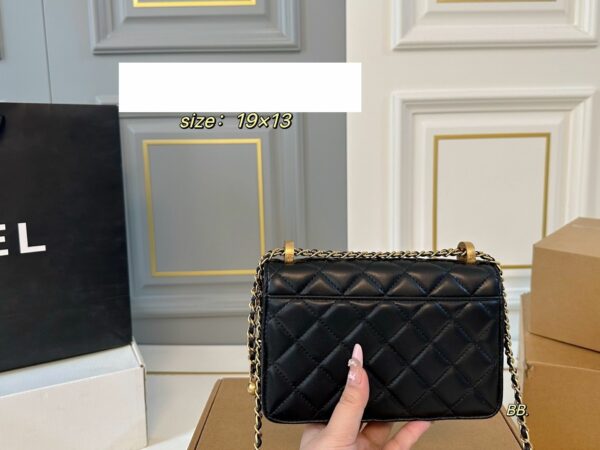 Stylish Fashion Carry CN Handbag CC2510091