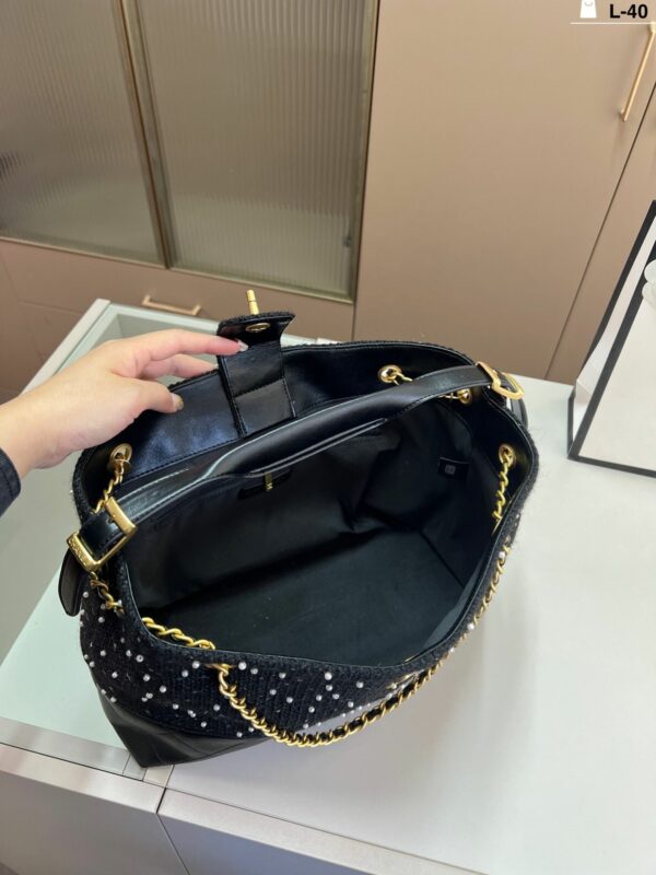 Stylish Fashion Carry CN Handbag CC2510141