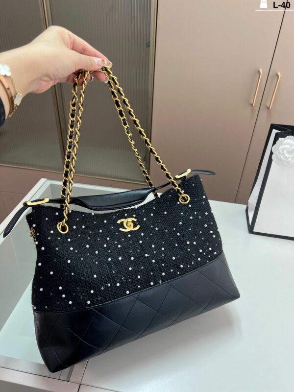 Stylish Fashion Carry CN Handbag CC2510141