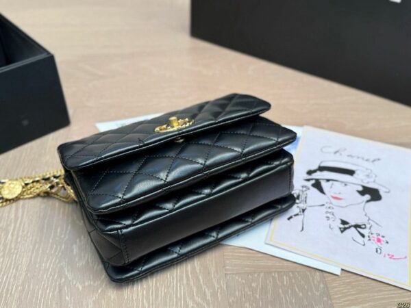 Stylish Fashion Carry CN Handbag CC2510151