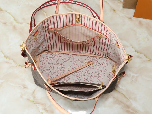 Chic Charm LV Handbag M15124-M15123-N40995 Chic Charm LV Handbag M15124-M15123-N40995