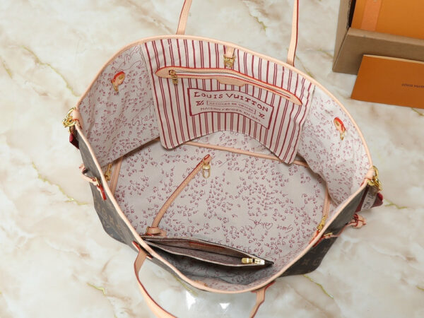 Chic Charm LV Handbag M15124-M15123-N40995 Chic Charm LV Handbag M15124-M15123-N40995