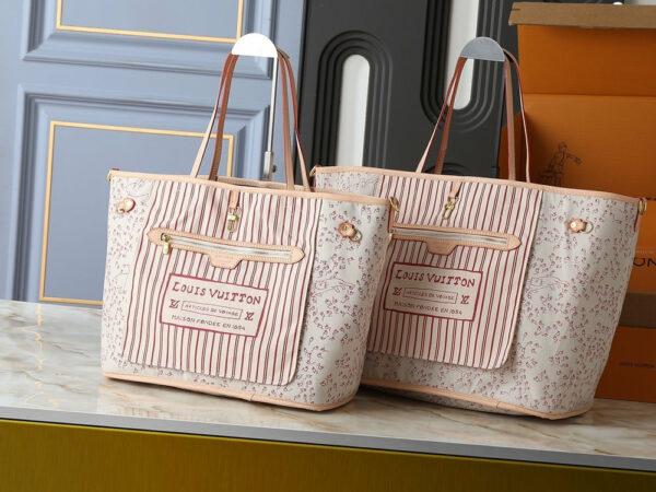 Chic Charm LV Handbag M15124-M15123-N40995 Chic Charm LV Handbag M15124-M15123-N40995