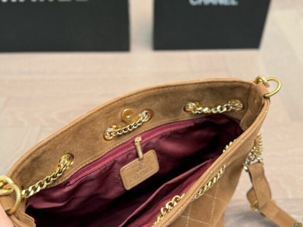 Stylish Fashion Carry CN Handbag CC2510171