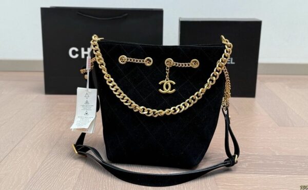Stylish Fashion Carry CN Handbag CC2510171