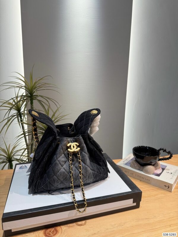 Stylish Fashion Carry CN Handbag 5293