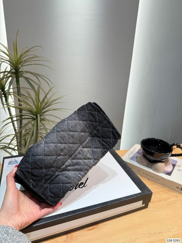 Stylish Fashion Carry CN Handbag 5293