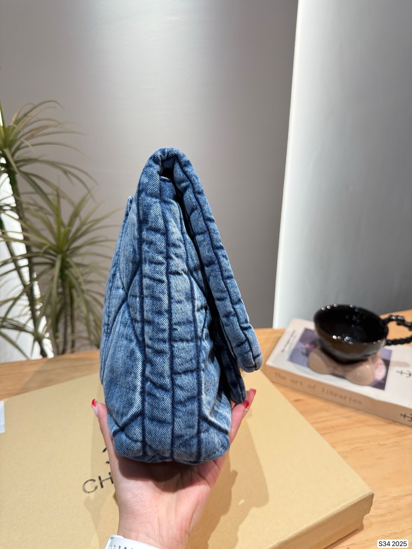 New Collection Fashion CN Handbag 2025 New Collection Fashion CN Handbag 2025