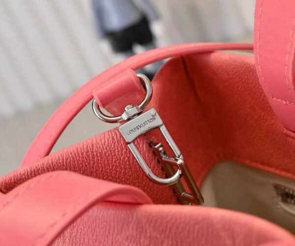 Chic Charm LV Handbag M13940-1