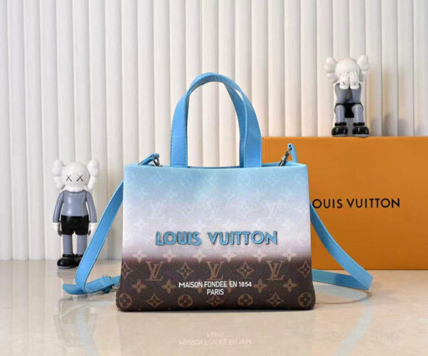 Chic Charm LV Handbag M13940-1