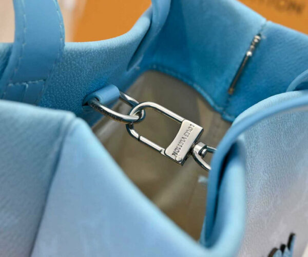 Chic Charm LV Handbag M13940-1