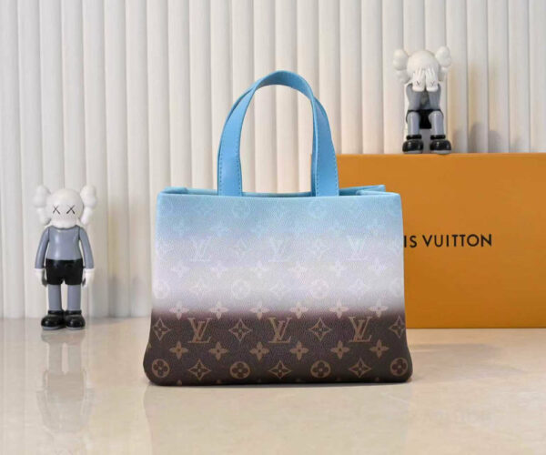 Chic Charm LV Handbag M13940-1