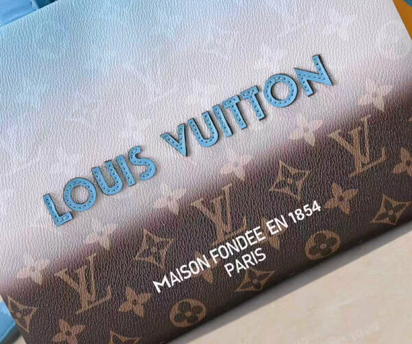 Chic Charm LV Handbag M13940-1