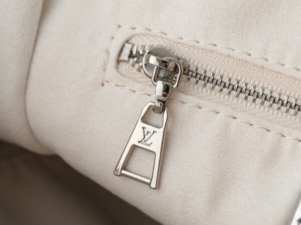 Chic Charm LV Handbag M26373-M45659