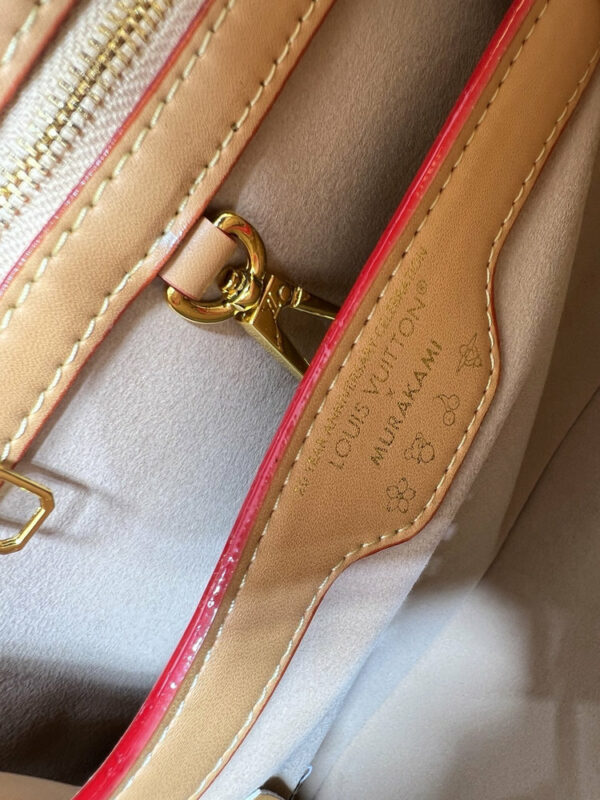 Chic Charm LV Handbag M59939-M94519.3