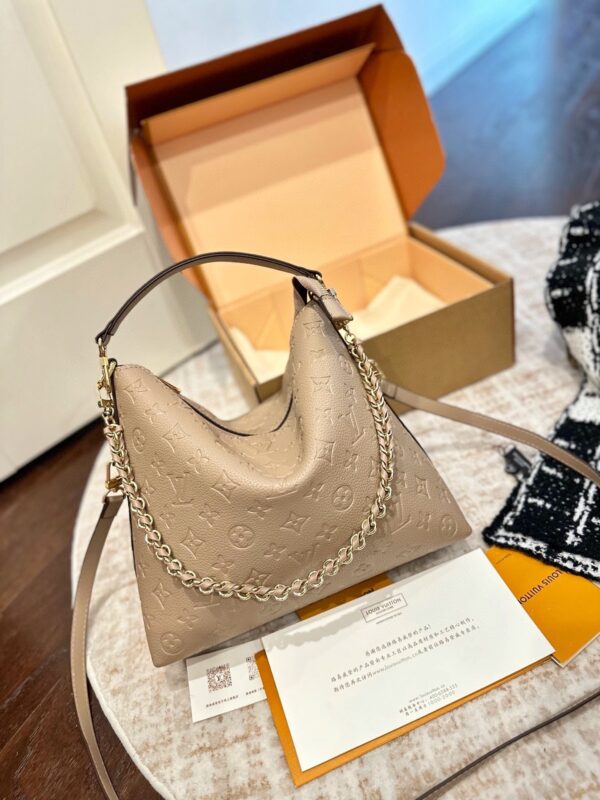 Stylish Fashion Carry LV Handbag LV2511021