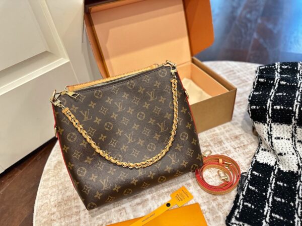 Stylish Fashion Carry LV Handbag LV2511021