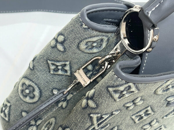 Chic Charm LV Handbag M59939-M94519.4