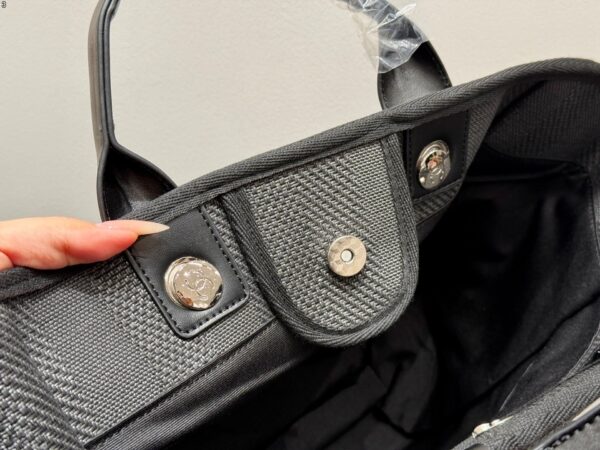 Stylish Fashion Carry CN Handbag CC03113