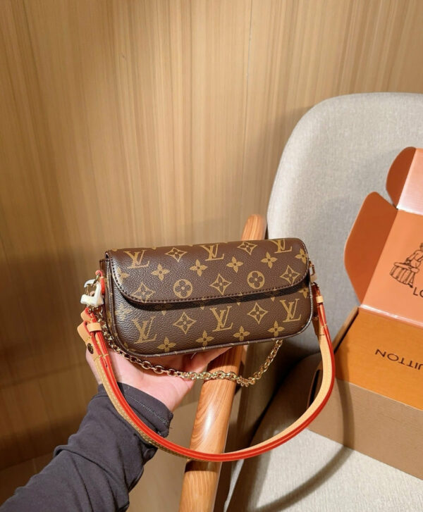 Stylish Fashion Carry Bag L5231