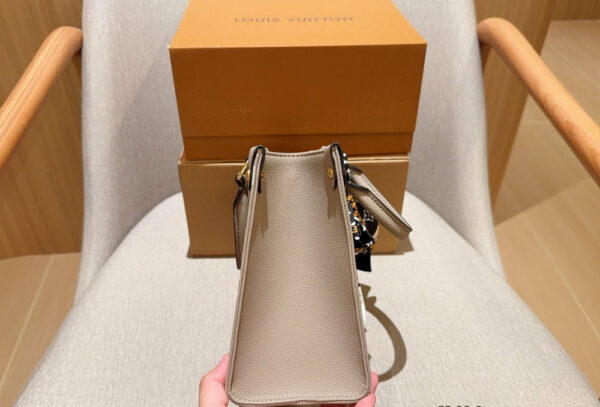 Stylish Fashion Carry Bag L5222