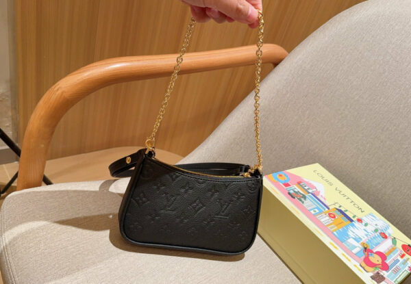 Stylish Fashion Carry Bag L5218 Stylish Fashion Carry Bag L5218