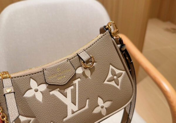 Stylish Fashion Carry Bag L5217 Stylish Fashion Carry Bag L5217