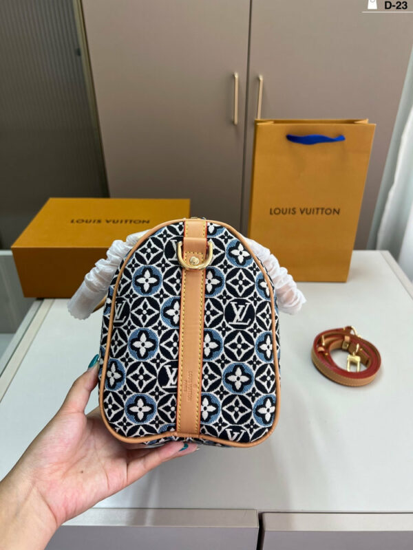 Stylish Fashion Carry Bag L5213 Stylish Fashion Carry Bag L5213