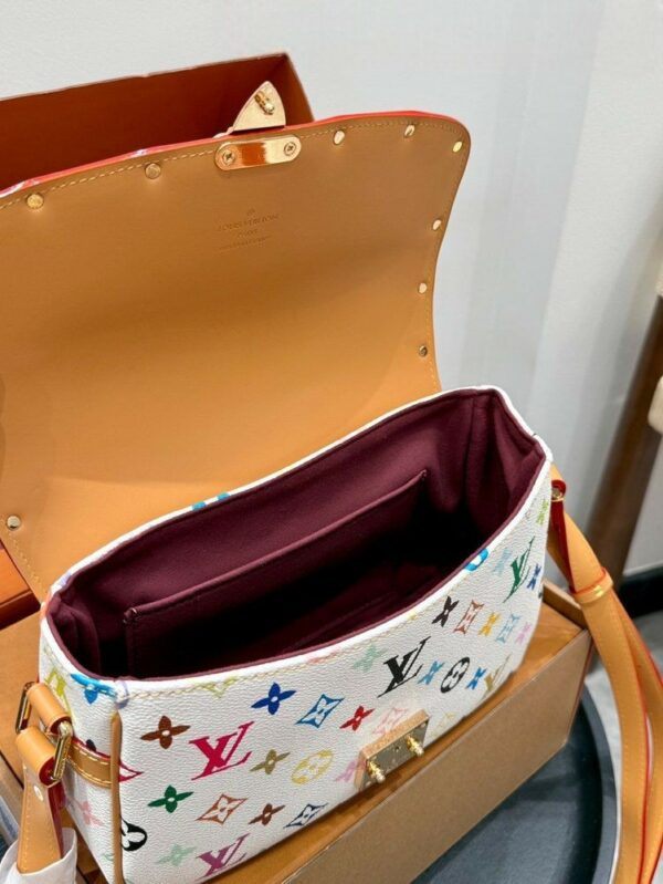 Stylish Fashion Carry Bag L5201 Stylish Fashion Carry Bag L5201