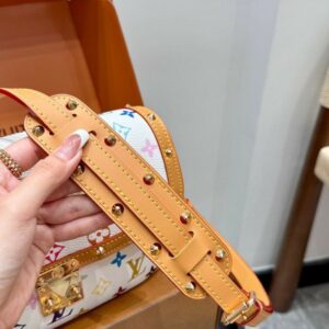 New Collection Fashion Bag L5201 12 4643b3b6 result Photoroom