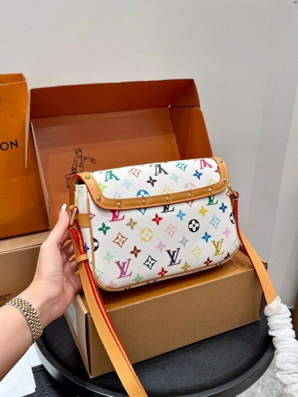Stylish Fashion Carry Bag L5201 Stylish Fashion Carry Bag L5201