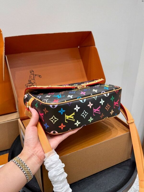 Stylish Fashion Carry Bag L5201 Stylish Fashion Carry Bag L5201