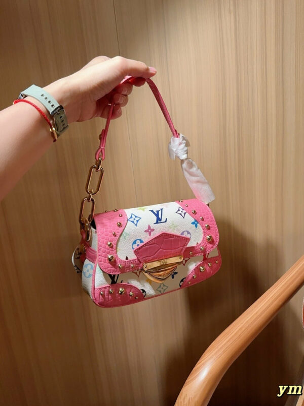 Stylish Fashion Carry Bag L5200