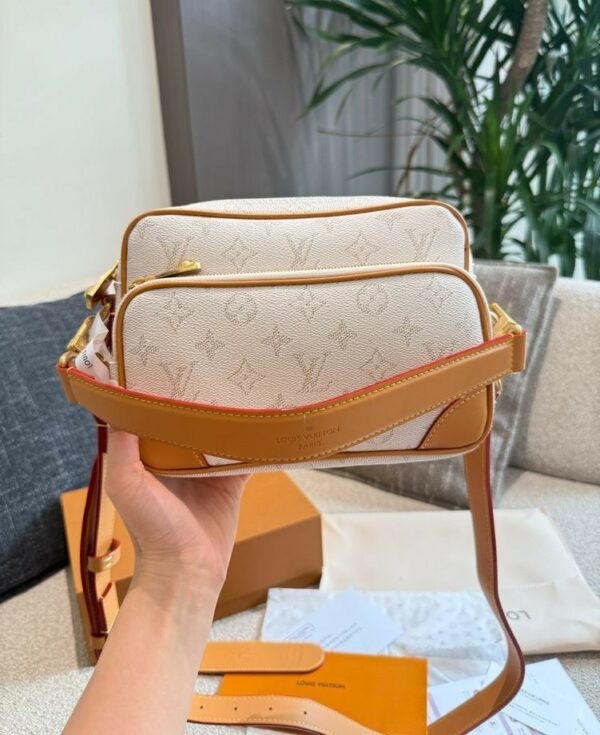 Stylish Fashion Carry Bag L5193