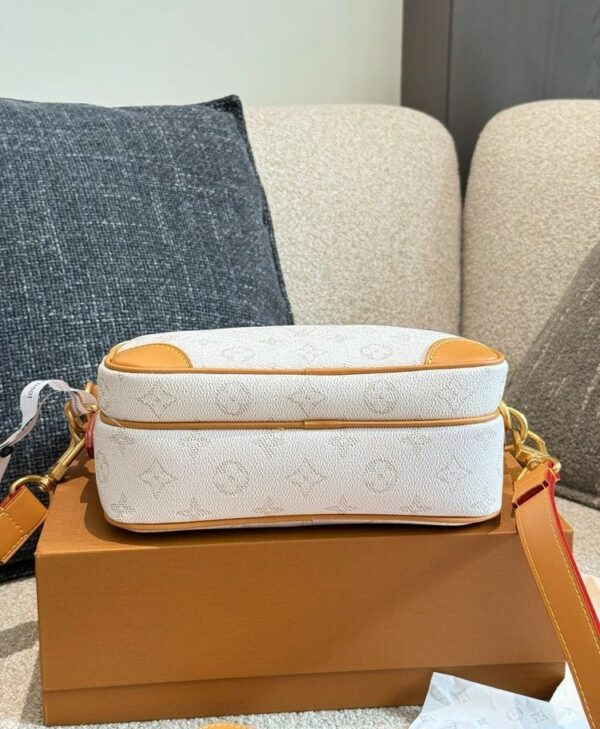Stylish Fashion Carry Bag L5193