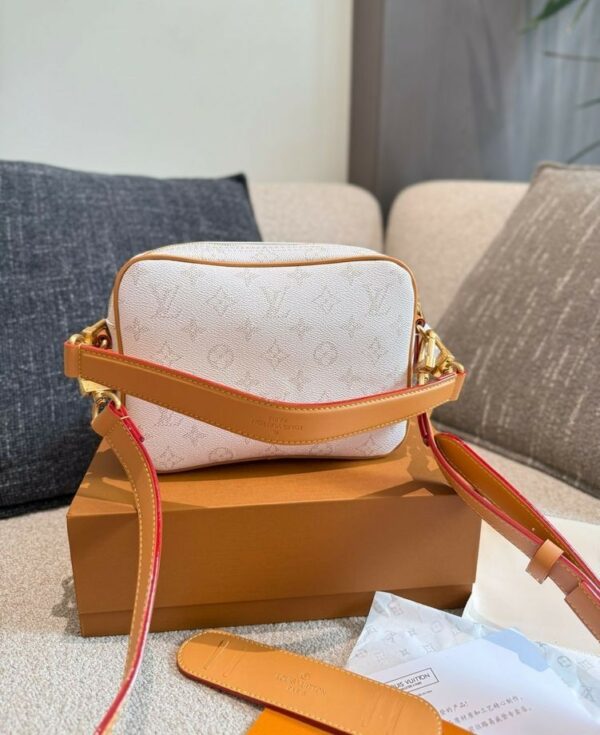 Stylish Fashion Carry Bag L5193