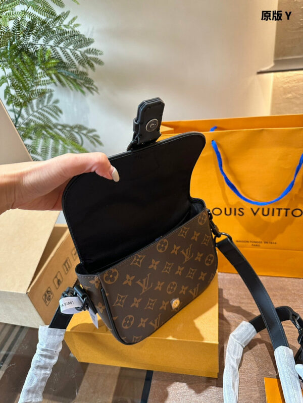 Stylish Fashion Carry Bag L5189