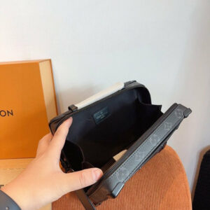 cccd1a2f result Photoroom result