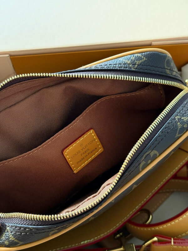 Stylish Fashion Carry Bag L5183