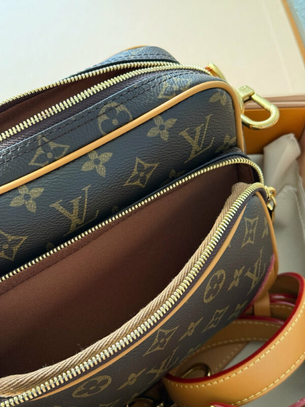 Stylish Fashion Carry Bag L5183