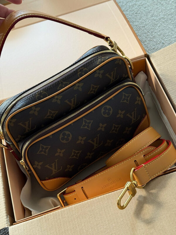 Stylish Fashion Carry Bag L5183