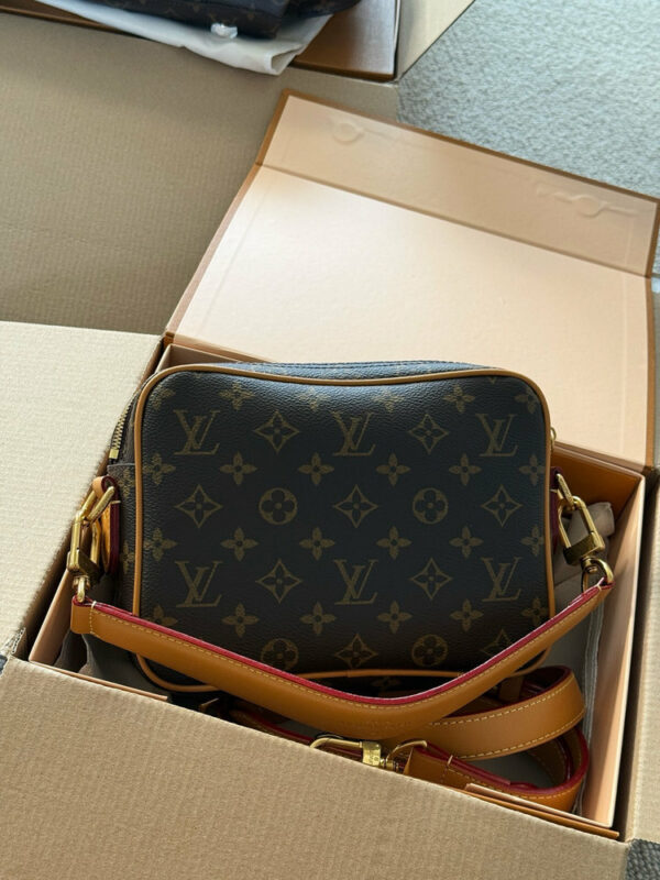 Stylish Fashion Carry Bag L5183