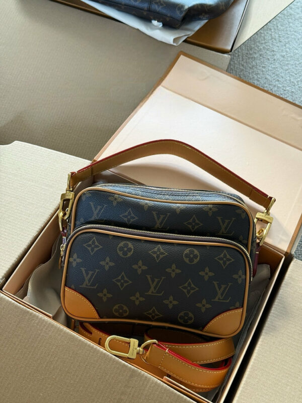 Stylish Fashion Carry Bag L5183