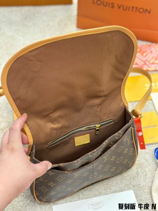 Stylish Fashion Carry Bag L4639 Stylish Fashion Carry Bag L4639