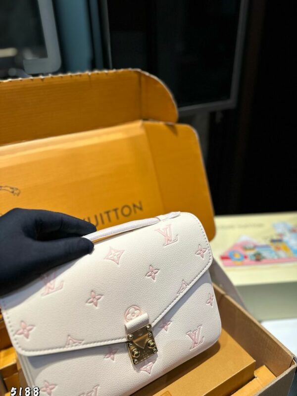 Stylish Fashion Carry Bag L5152