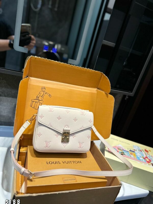 Stylish Fashion Carry Bag L5152
