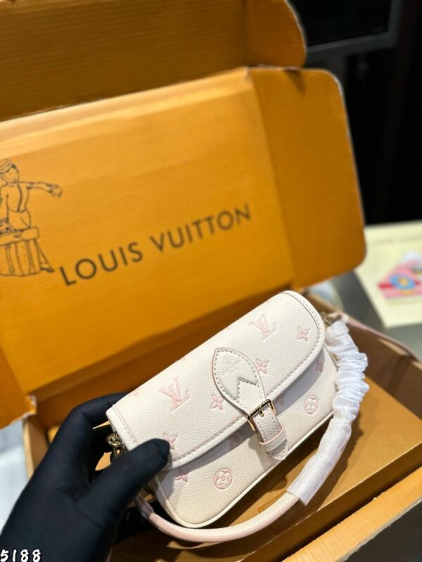 Stylish Fashion Carry Bag L5149 Stylish Fashion Carry Bag L5149