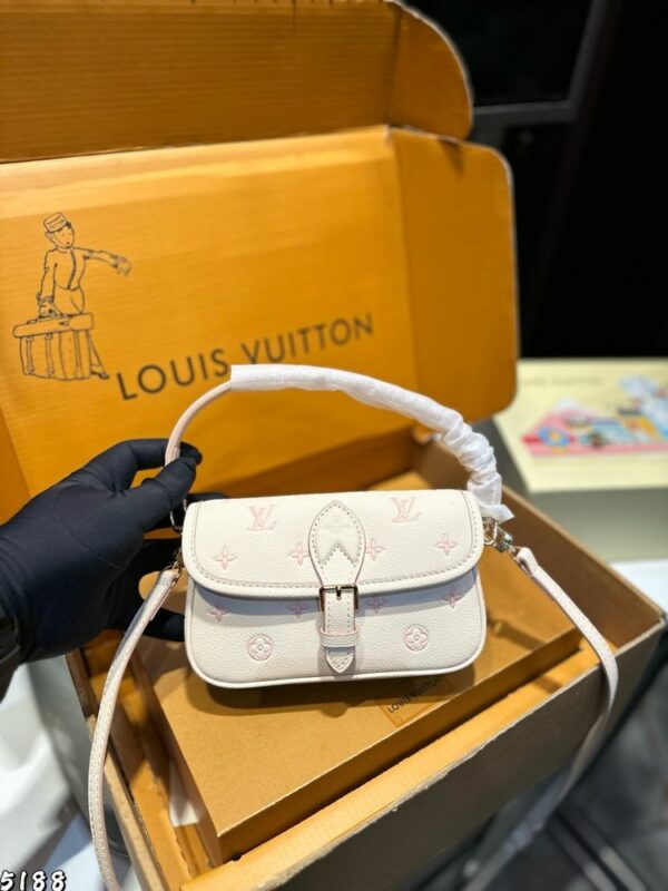 Stylish Fashion Carry Bag L5149 Stylish Fashion Carry Bag L5149