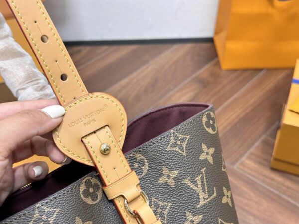 Stylish Fashion Carry Bag L5146